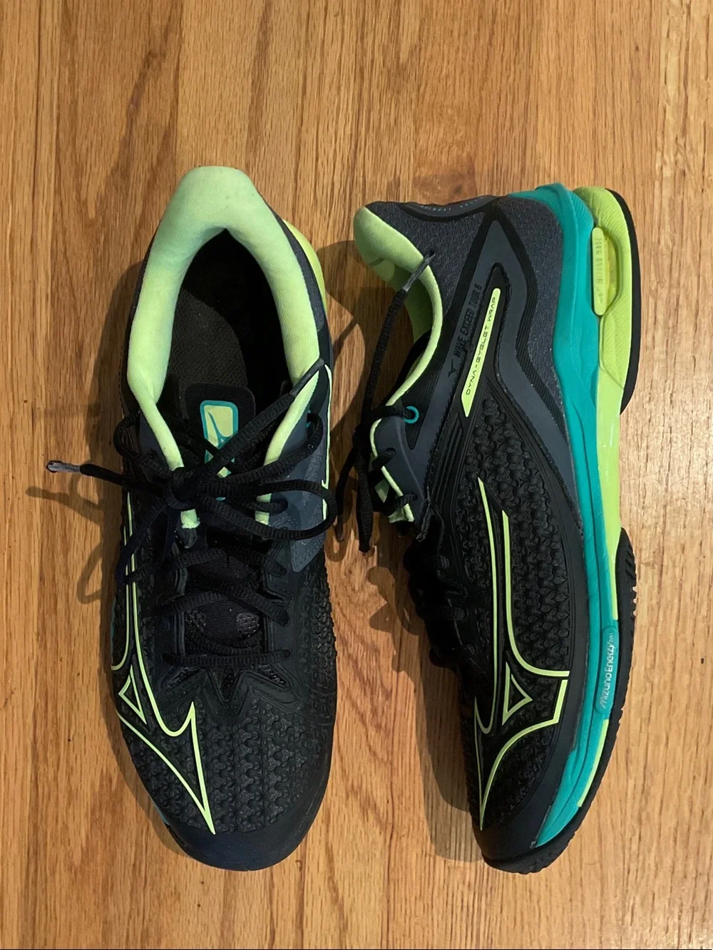 Mizuno Enerzy Wave Exceed Tour 6 Tennis Shoes - Neon Yellow & Teal Accents